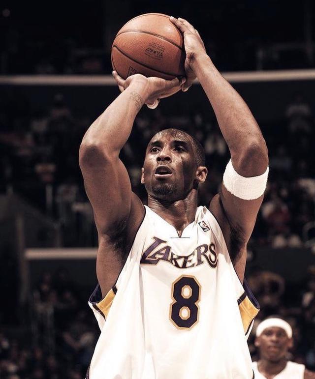 清晨俄克拉荷马雷霆豪取连胜：德甲节点到来，话题不断，身体对抗强度拉满的简单介绍